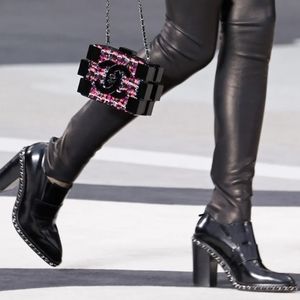 💯  Chanel Rare Chained Shoes  ❤️💯